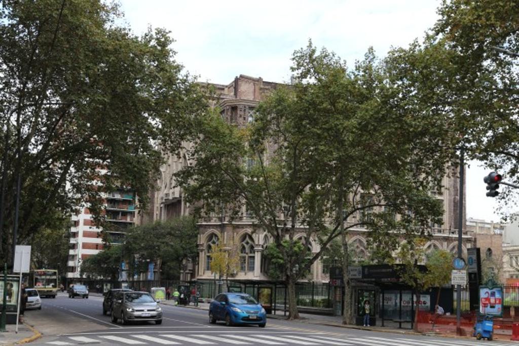 Sunny Recoleta Apartment บัวโนสไอเรส ภายนอก รูปภาพ